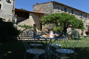 Les gîtes du Domaine de Piedmoure, piscine, terrasses privées